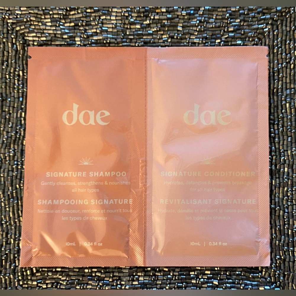 4️⃣ FOR 💲1️⃣5️⃣ DAE Signature Shampoo & Conditioner